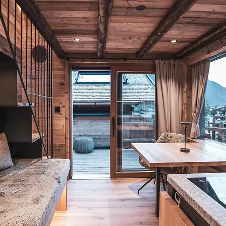 Bergnest 木屋 *